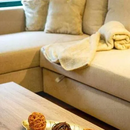 Esgaya 公寓 希洪